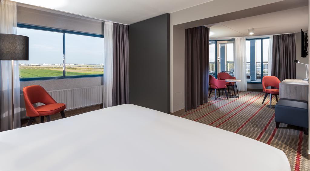 Hotel Ramada By Wyndham Amsterdam Airport Schiphol Badhoevedorp Exteriér fotografie